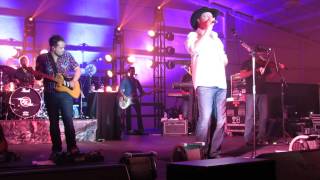 Tracy Lawrence- How a Cowgirl Says Goodbye 2015