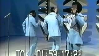 The O&#39;Jays &quot;Put Your Hands Together&quot; on The Mike Douglas Show U.S. TV 1974