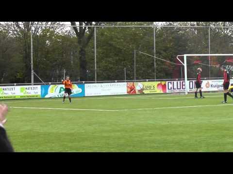 21 nov 2015 VVIJ 014 - VV De Meern C2 bkr 2-3 Doelpunt Wessel (0-1)