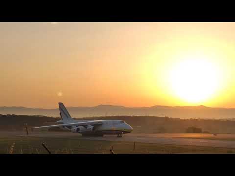 ANTONOV AN- 124 Despegue en aeropuerto de Vilobi en Girona