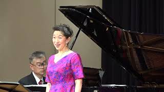 Download lagu 文部省唱歌「朧月夜」(高野辰之作詞/岡野貞一作曲)1914年 伴奏:昭和22年版 mp3 Download lagu 文部省唱歌「朧月夜」(高野辰之作詞/岡野貞一作曲)1914年 伴奏:昭和22年版 mp3