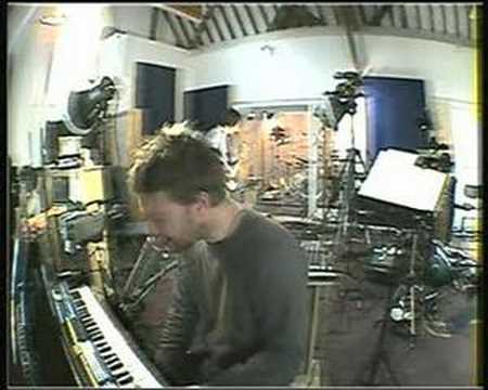 Radiohead - Unravel (thumbs down version)