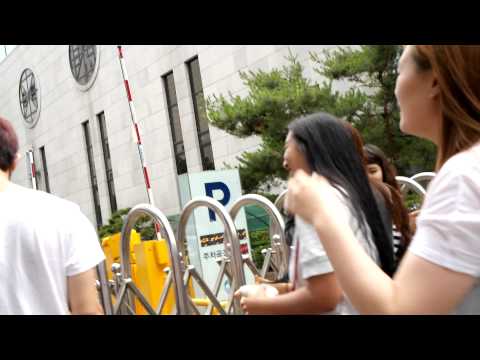 120622 UKISS and MYNAME on the way to Music Bank
