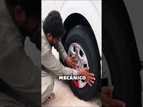 ¡Compró un auto inundado por 200 dólares y lo restauró a estado nuevo! #reparacion #restauracion