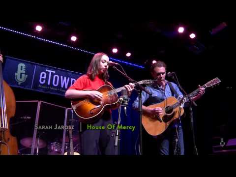 Sarah Jarosz - House Of Mercy (eTown webisode #1074)