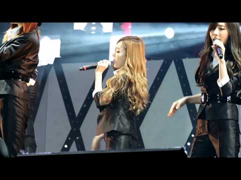 20141122 Chongqing Fanmeeting MrMr focus on SNSD Tiffany