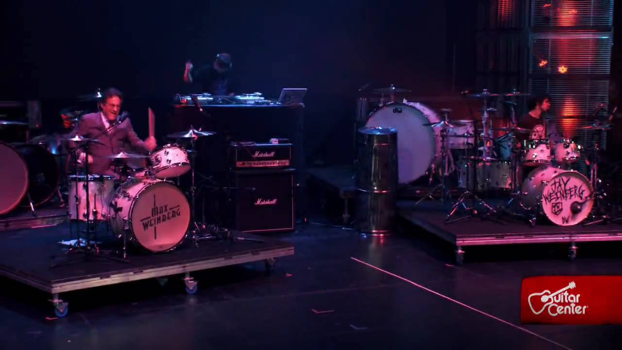 Max and Jay Weinberg duet at Guitar Center's 21st Annual Drum-Off Finals (2009) - YouTube
