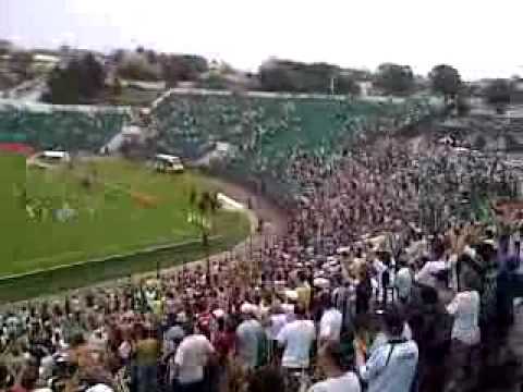 Figueirense 2 x 1 Bragantino - Fim do jogo e comemoração com a torcida.