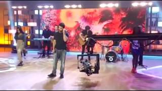 ENSAYOS- Luis Fonsi en "Viva la vida"