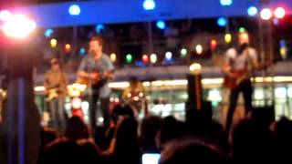 Red Wanting Blue singing Hope On A Rope