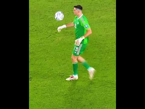 Rare Emi Martinez Moments