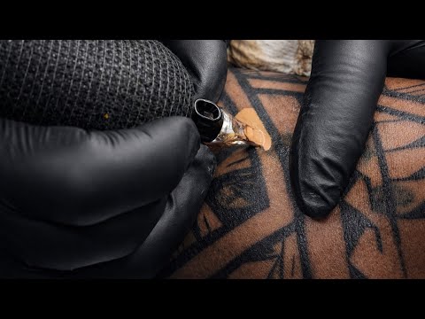 TIME LAPSE | Cobertura com Neutralização em Pele Negra - Tatuagem
