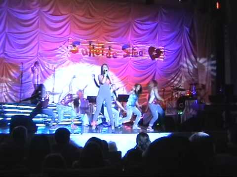 Festival SUFLET DE STEA 2011 show Denisa Hoble