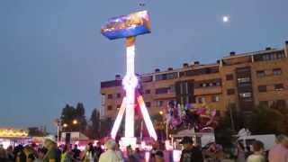 preview picture of video 'Atracción la Nube en las Fiestas de Canillejas 2014 ( Madrid ).'