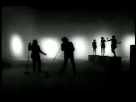 download lagu mp3 mp4 Este Viejo Corazon Mio, download lagu Este Viejo Corazon Mio gratis, unduh video klip Este Viejo Corazon Mio