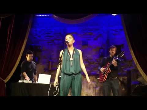 Lisa Spada : Take Me As I Am - Lundi c’est Rémy @ Comedy Club, Paris