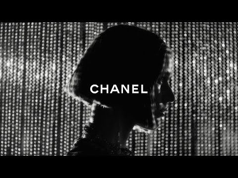 First Images Fall-Winter 2021/22 Ready-to-Wear — CHANEL Shows