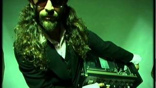 AFTERHOURS SUI GIOVANI D&#39;OGGI