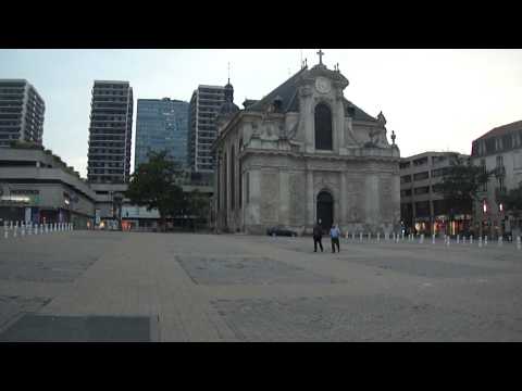114 -One minute of videoart every day - Place du Marche