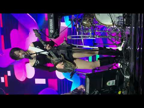 260516 유스웨이브 QWER-BAD HABIT 히나 직캠