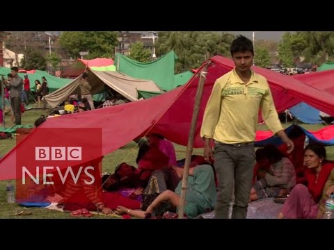 Nepal earthquake: Tent cities spring up in Kathmandu - BBC News