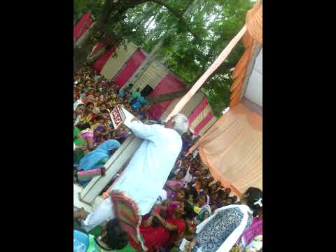 आँगन वाड़ी कार्यकत्री सम्मेलन को सम्बोधित करते हुए सोशल एक्टिविस्ट प्रदीप सारंग