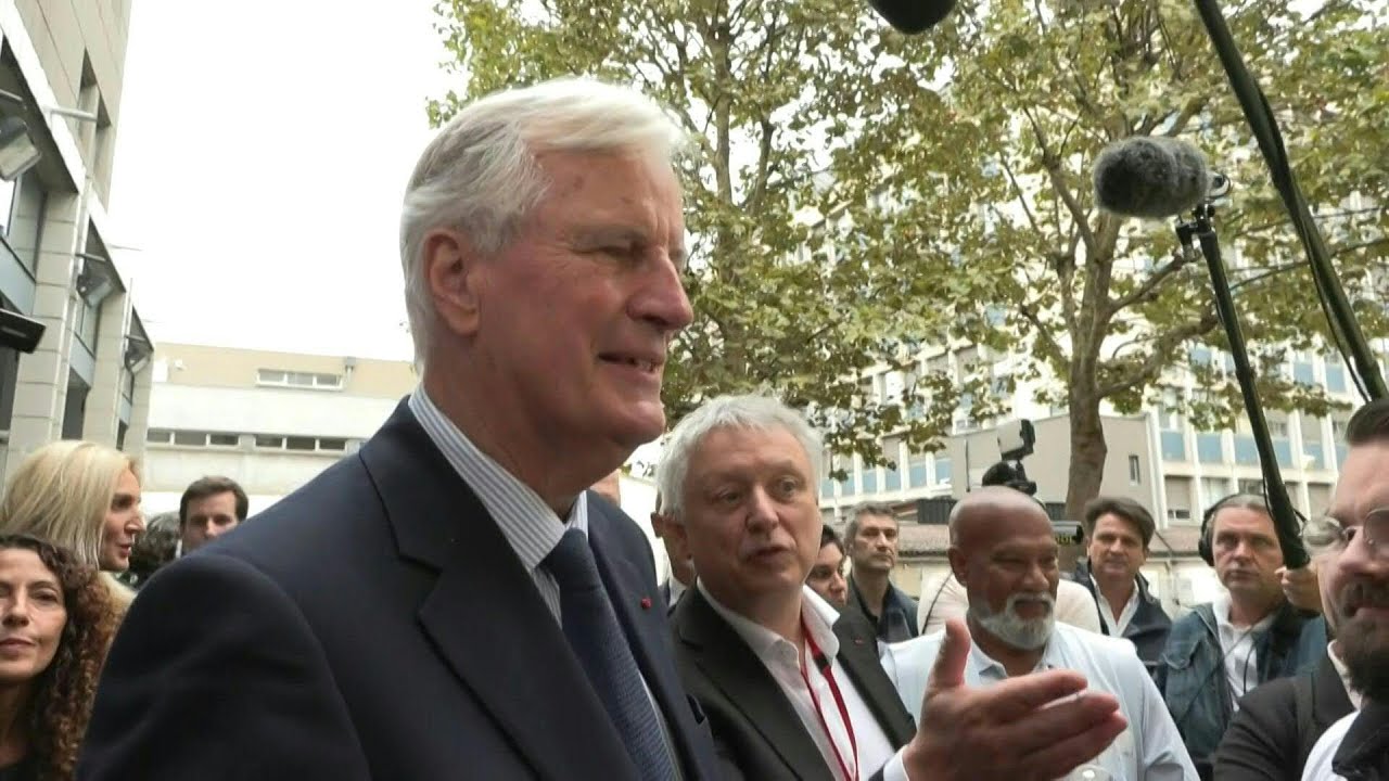 French new PM at a children's hospital for his first official visit | AFP