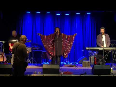 "Runway Outlaw" LIVE