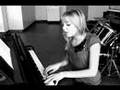 Lea-Marie (15) is singing : Wo ist die Liebe hin ...