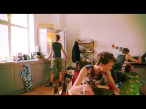 Egotronic - Die richtige Einstellung [Official Video]
