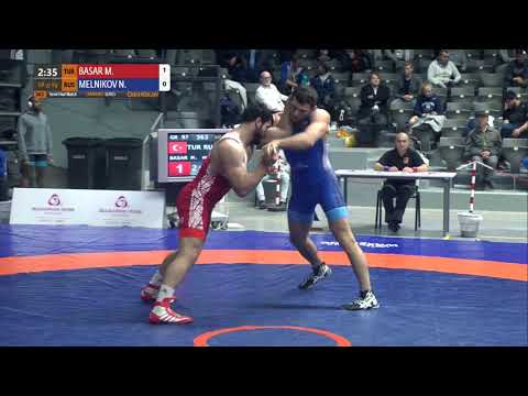 1/2 GR - 97 kg: M. BASAR (TUR) v. N. MELNIKOV (RUS)
