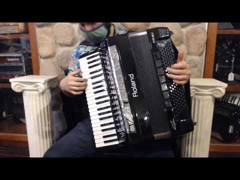 5801 - Black Roland FR-8X-BK Digital Piano Accordion 41 120 $4999