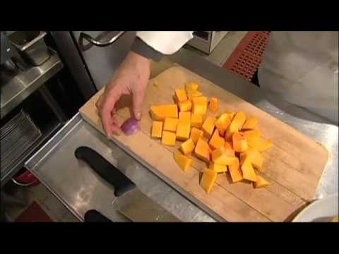 Roasted butternut squash salad
