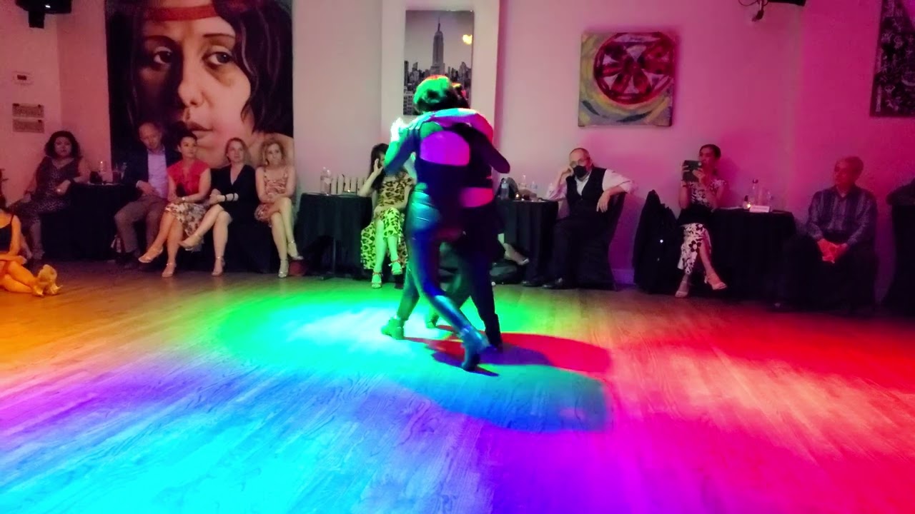 Argentine tango: Gaby Mataloni & Inez Muzzopapa - Ya Lo Ves