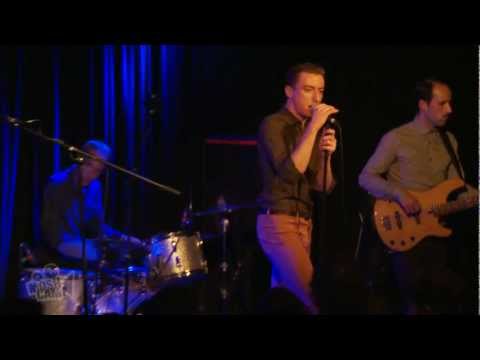 Eugene McGuinness - Video Game (Live in London) | Moshcam