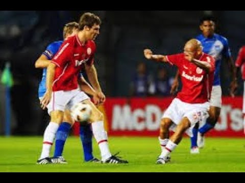 16/02/2011 - Emelec (EQU) 1x1 Internacional - Copa Libertadores da América 2011