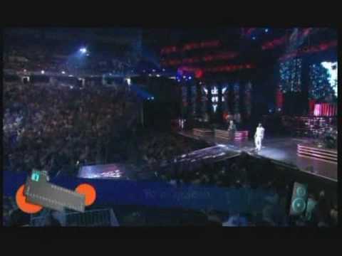 Wisin y Yandel Mirala bien & yo te quiero (live in choliseo)