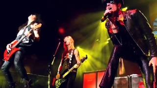 Velvet Revolver - Negative Creep  Live 2004