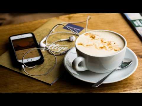 BBC Learning English - English at Work - Episode 04 - Introduce yourself and make some friends