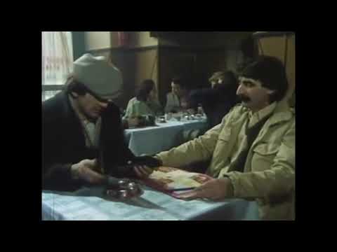 Poslednja igra leptira - Komina prodaje kasete Moljcu