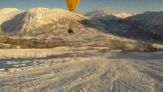 preview picture of video 'Paraglider tracking i Myrkdalen'