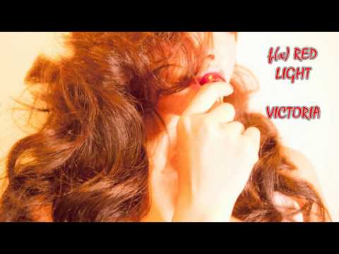 f(x)-RED LIGHT (VICTORIA)
