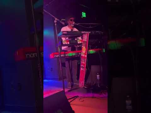 Black Uhuru featuring KingHopeton - There’s A Reward For Me #reggae