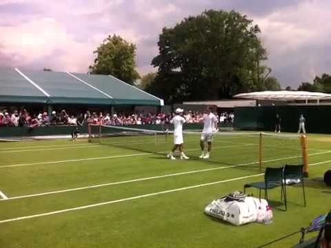 Yen-Hsun Lu (TW) def. Aleksandr Nedovyesov (KAZ)