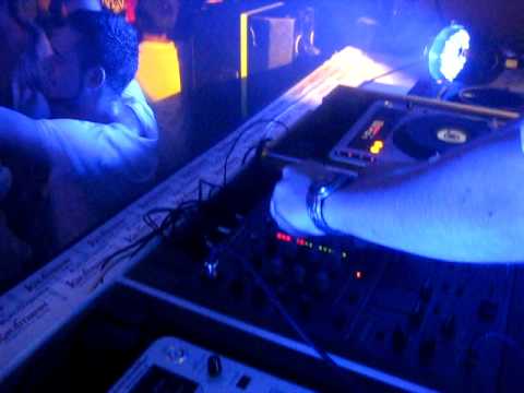 Senectro Djs live @ American Ball Terlan  (Give me everything)