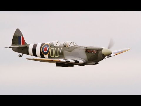 MASSIVE 1/3 SCALE RC TWO SEAT CAROLINE GRACE SUPERMARINE SPITFIRE - LMA RAF COSFORD - 2017