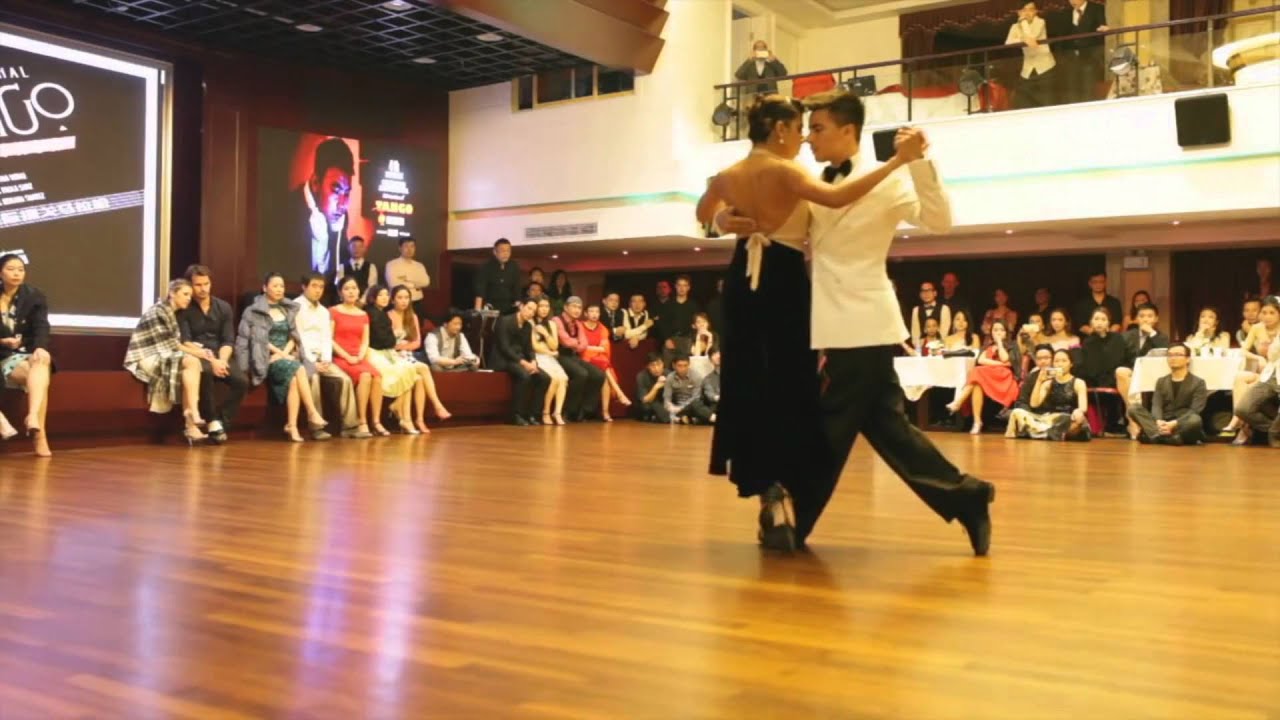 Sebastian Achaval and Roxana Suarez 044