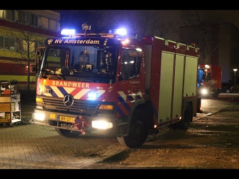 Brandweer Amsterdam met Spoed naar een Grote Brand aan de Saaftingestraat Amsterdam