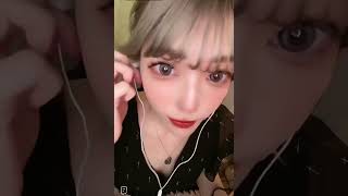 ライブ配信　ギャルの上目遣いチラチラ胸チラ