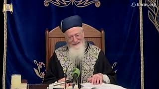 מעלותיו של ט"ו באב - פרשת עקב - טו' אב תשס"ז - מרן הרב מרדכי אליהו (הרב מרדכי אליהו זצ"ל) - התמונה מוצגת ישירות מתוך אתר האינטרנט יוטיוב. זכויות היוצרים בתמונה שייכות ליוצרה. קישור קרדיט למקור התוכן נמצא בתוך דף הסרטון